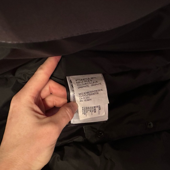 Canada Goose Women’s Kinley Parka 
Excellent condition 
Size Small - Picture 7 of 7